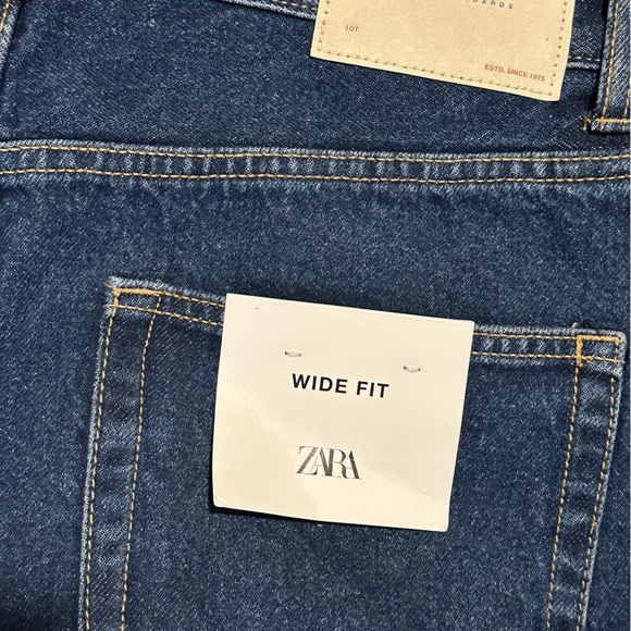 Zara men's wide leg, loose fit size 42 jeans - Picture 3 of 4